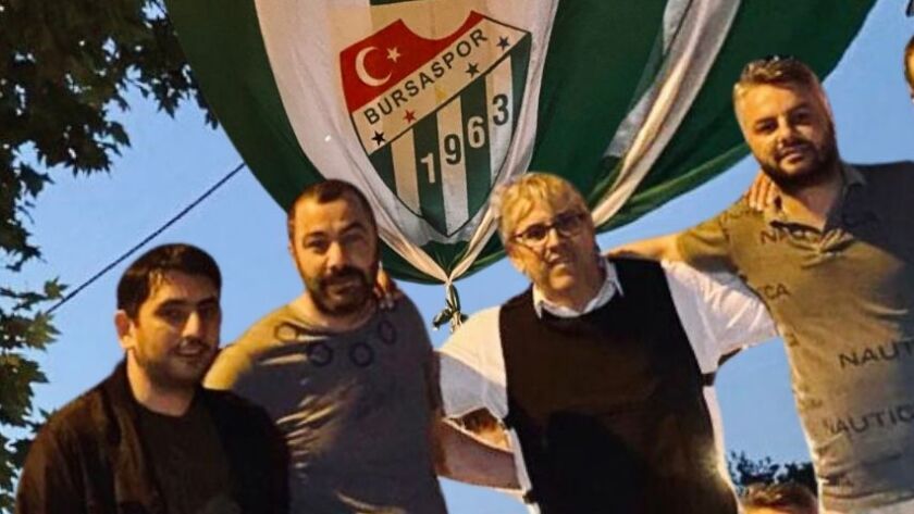 Bursaspor Aşkına Her Yer Bayrak Olsun